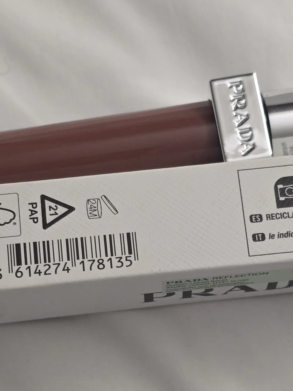 Prada Reflection Lip Gloss In B201 Chocbot BNIB✨FREE GIFT WITH PURCHASE ✨